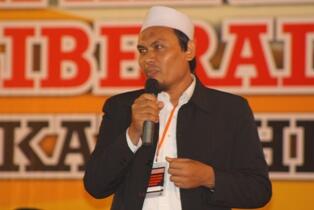 DPP HTI Bikin Fatwa &quot;Boleh Lihat Gambar Porno&quot; Gan !!!