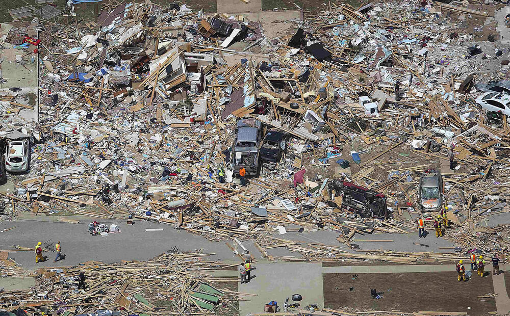 Topan Tornado mematikan yg nyaris menghancurkan kota kota ini .minggu lalu !