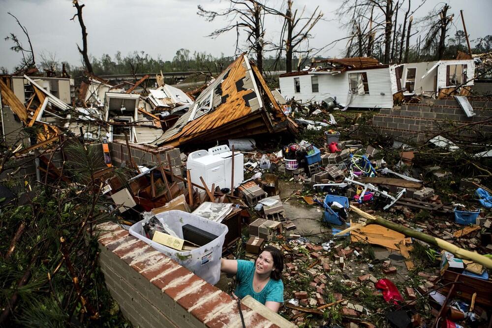 Topan Tornado mematikan yg nyaris menghancurkan kota kota ini .minggu lalu !