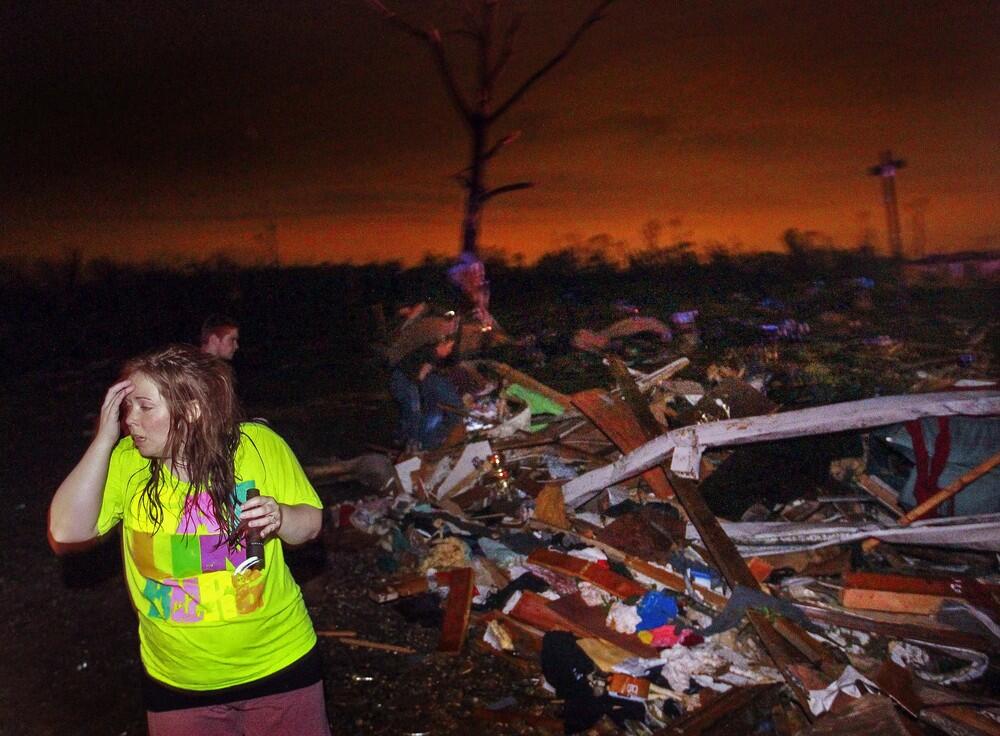 Topan Tornado mematikan yg nyaris menghancurkan kota kota ini .minggu lalu !