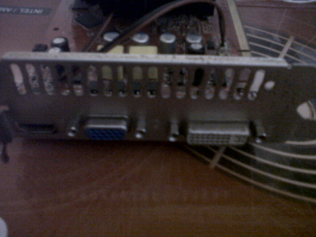 GF 9800 GT 1 GB DDR 3 COLORFUL