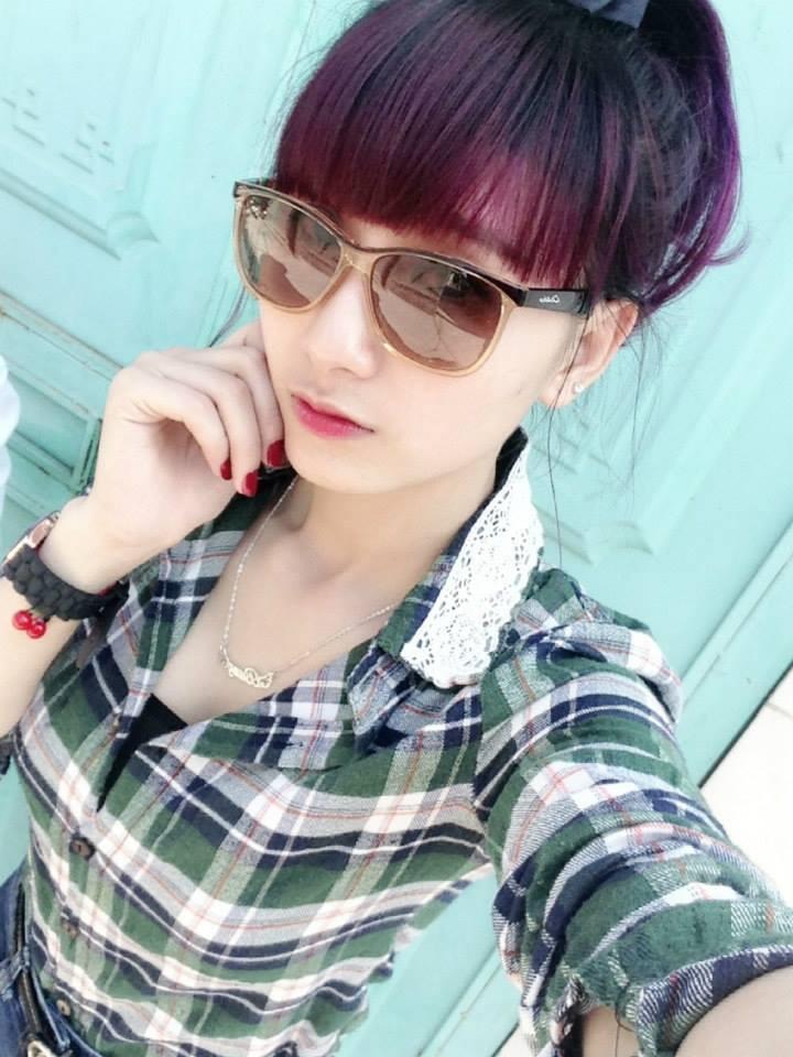 CEWEK CANTIK DI SMABOY