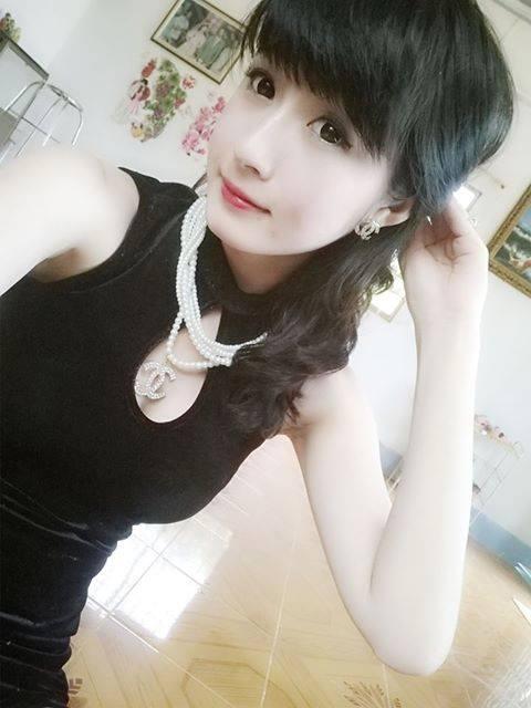 CEWEK CANTIK DI SMABOY
