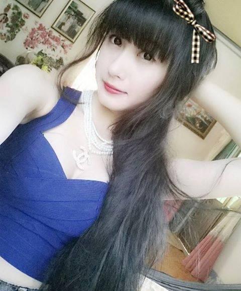 CEWEK CANTIK DI SMABOY