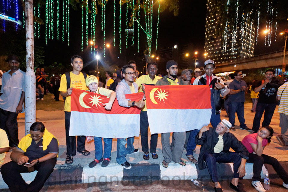 malaysia berniat mengubah benderanya