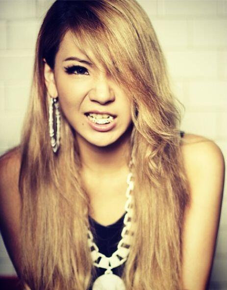 Insiden Memalukan Diatas Panggung Yang di Alami boys band dan Girls band Korea
