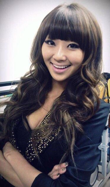 Insiden Memalukan Diatas Panggung Yang di Alami boys band dan Girls band Korea