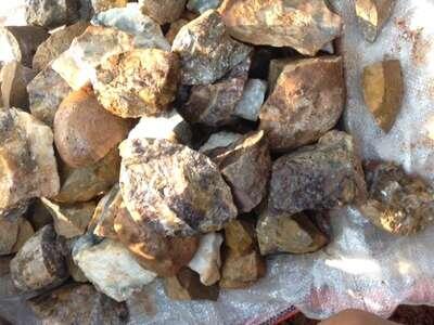 Heboh Batu Akik di Cilandak,
Polisi: Sudah Dipasang
Pembatas, Tapi Dicopot Warga