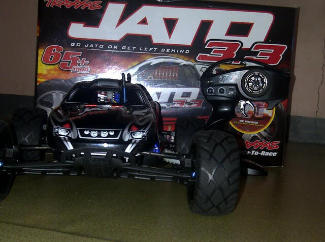 JUAL TRAXXAS REVO 3.3 engine Remote TQi READY