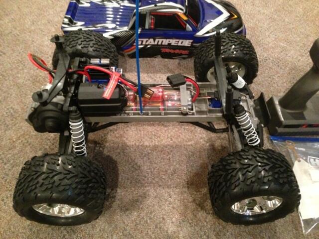 JUAL TRAXXAS REVO 3.3 engine Remote TQi READY