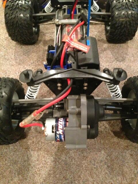 JUAL TRAXXAS REVO 3.3 engine Remote TQi READY