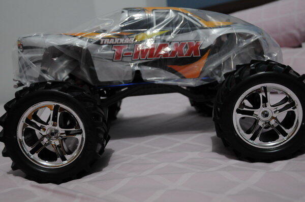 JUAL TRAXXAS REVO 3.3 engine Remote TQi READY