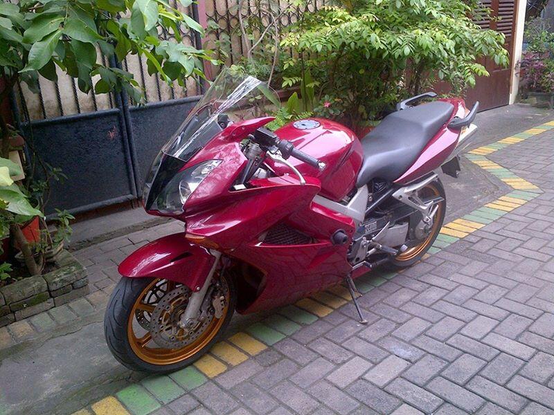 Honda VFR 2005