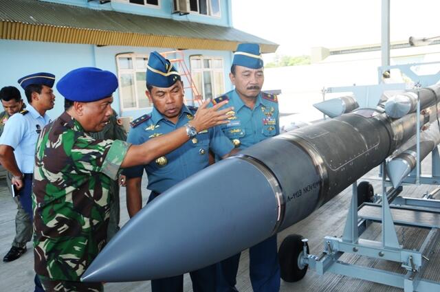 PANGARMATIM TINJAU PERSIAPAN KOGASGAB UDARA AMBALAT 2014