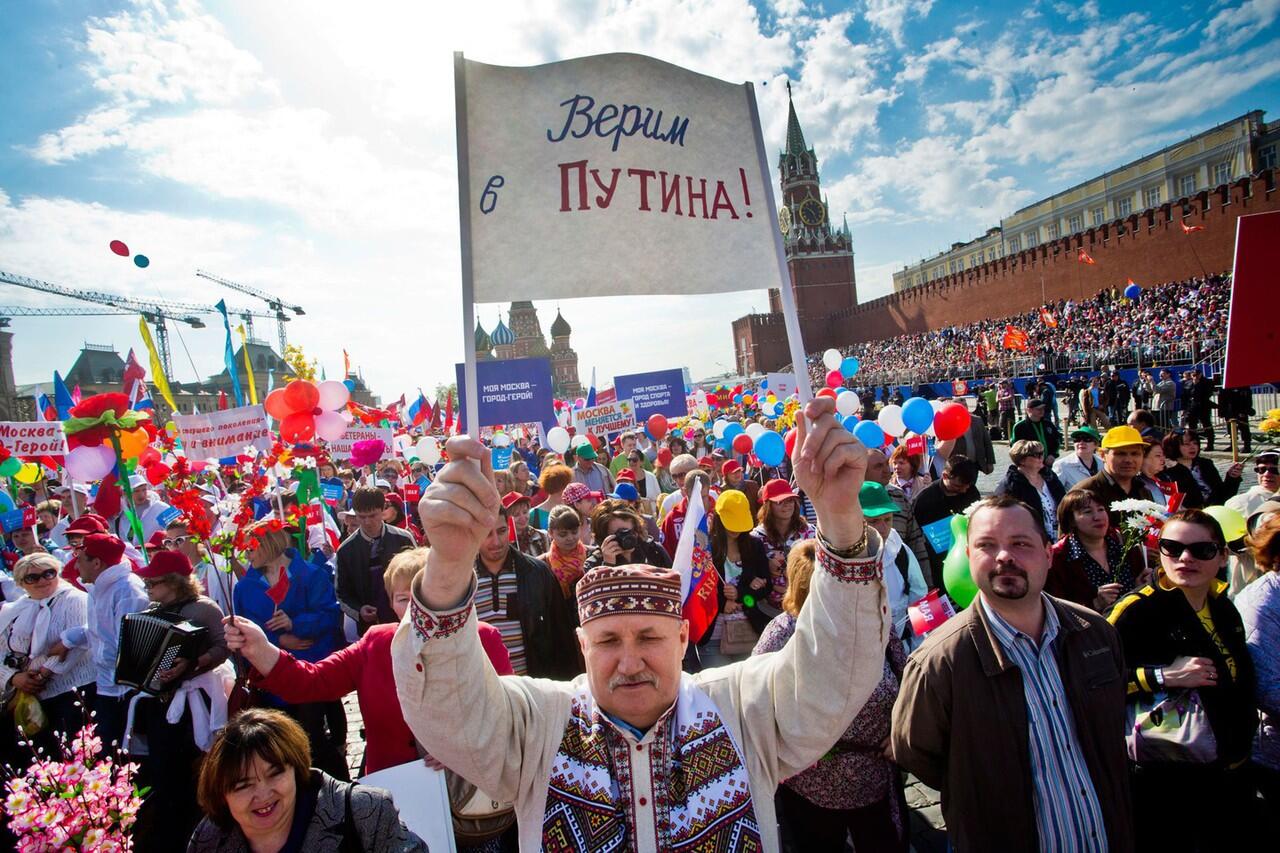 Parade May Day pertama di Russia sejak era Soviet
