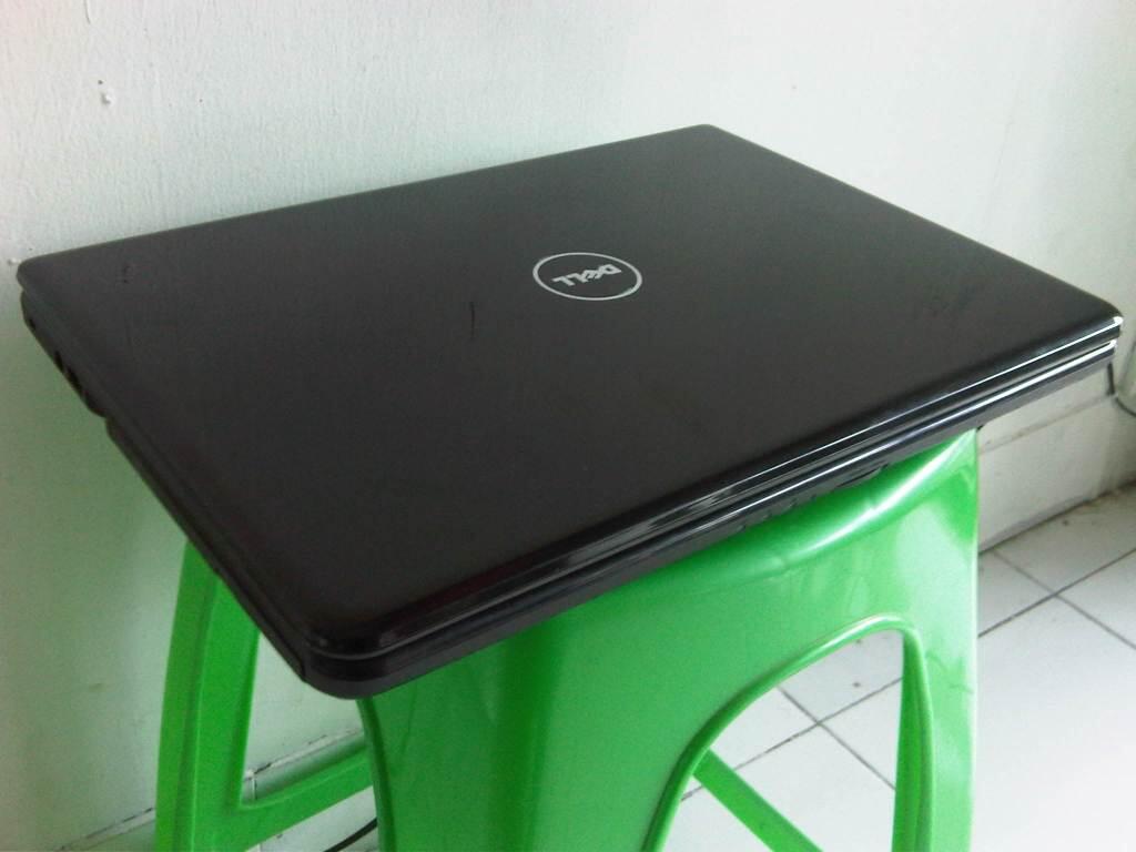Laptop Dell Core i3 DDR3 2 GB HDD 500 GB Mulus