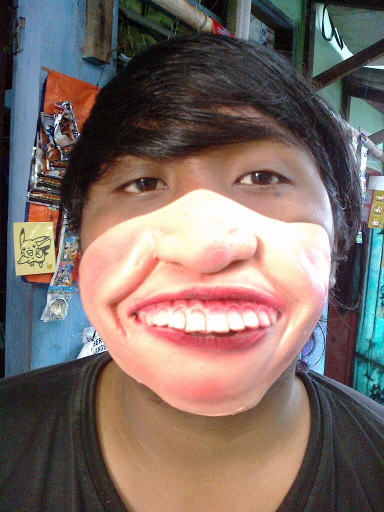 Topeng/Masker Mulut ( Setengah Wajah ) Unik kerenn bahan karet murni