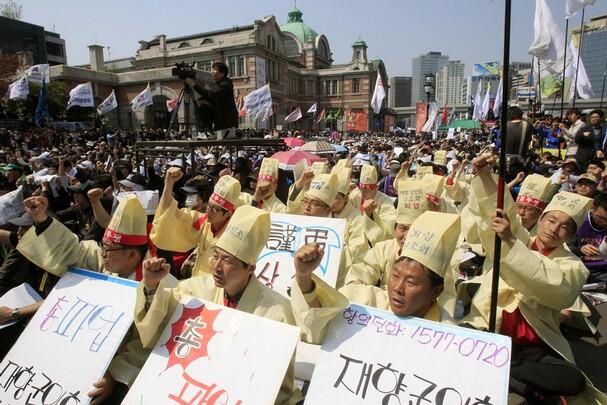 Galeri Foto Memperingati Hari Buruh (May Day 2014) dari Berbagai Negara