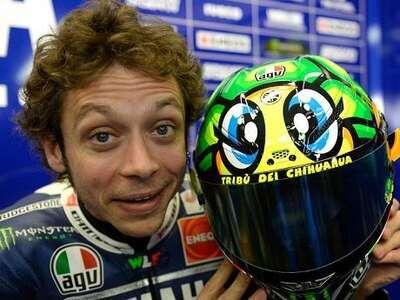 Helm 'Kura-kura' Valentino
Rossi Dibanderol Rp 10 Jutaan