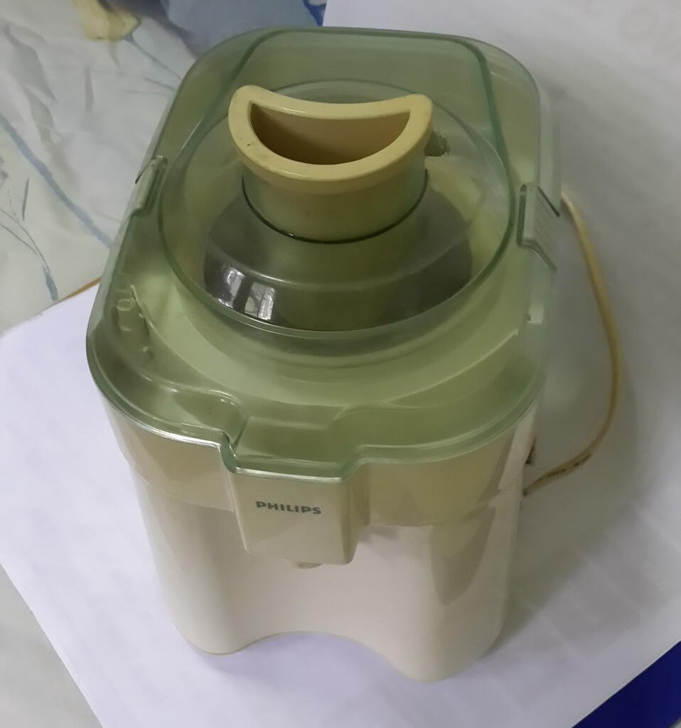 Jual Philips Juicer HR2826