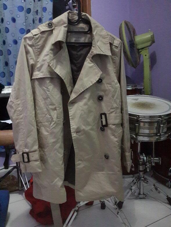 trench coat zara dan mountain equipment ori