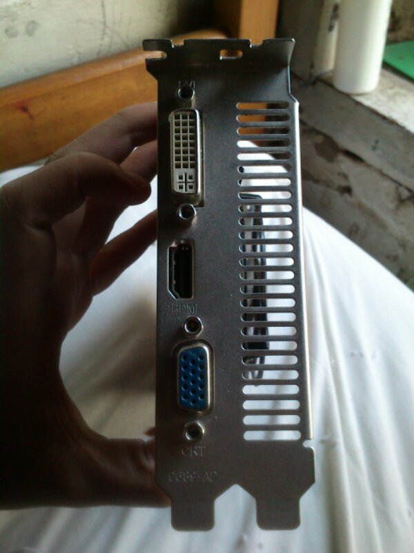Power color HD 4850 1gb ddr5 artifak ringan, tawar aja
