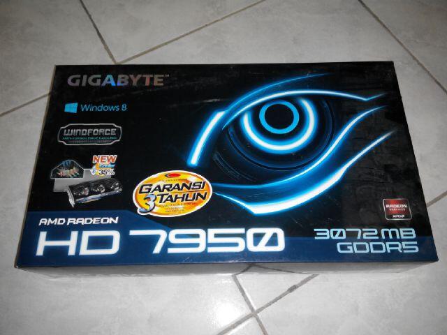 Gigabyte 7950 Windforce TRIPLE FAN 3GB GDDR5