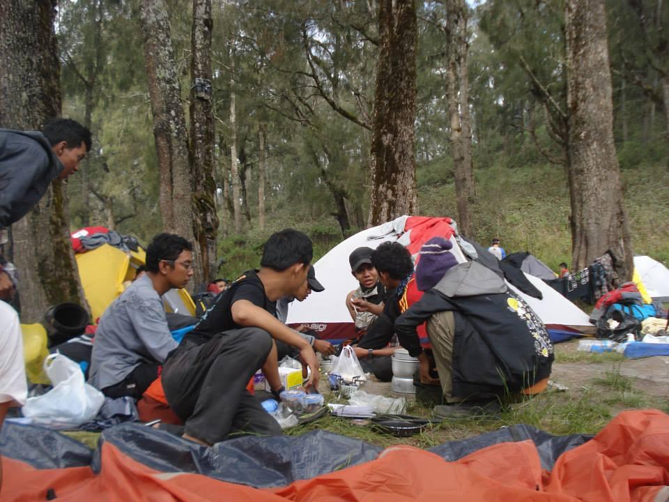 Ciri-ciri Anak Gunung ( Kemping, Masih Exist kah? )