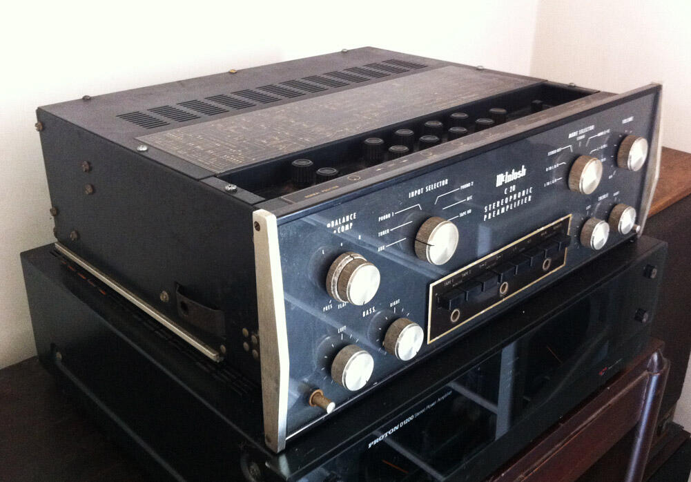 Pre Amplifier McIntosh C28