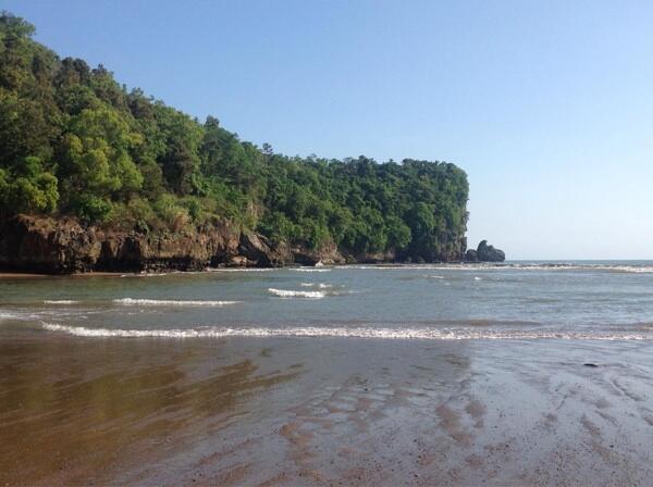 Foto hasil jepretan di pantai pencak dor (pacitan)