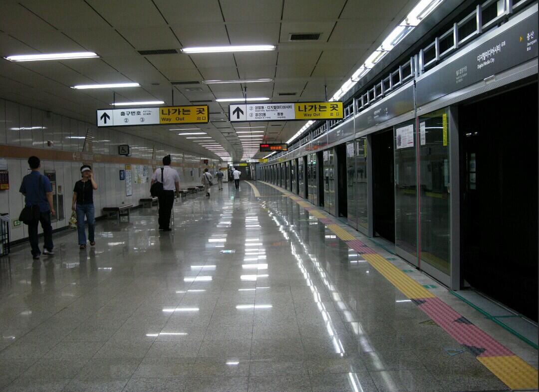 Kecelakaan Kereta bawah tanah (subway) di Seoul!