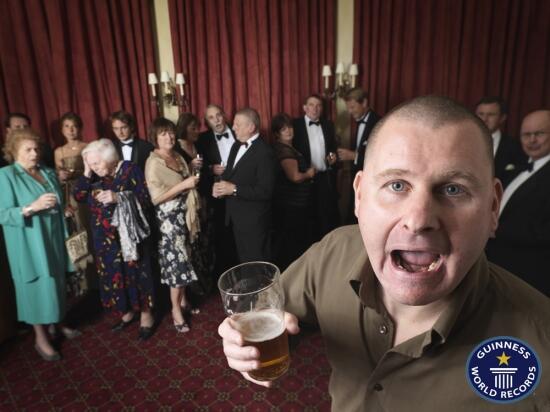 10 Bakat Unik Dan Aneh Di Dunia