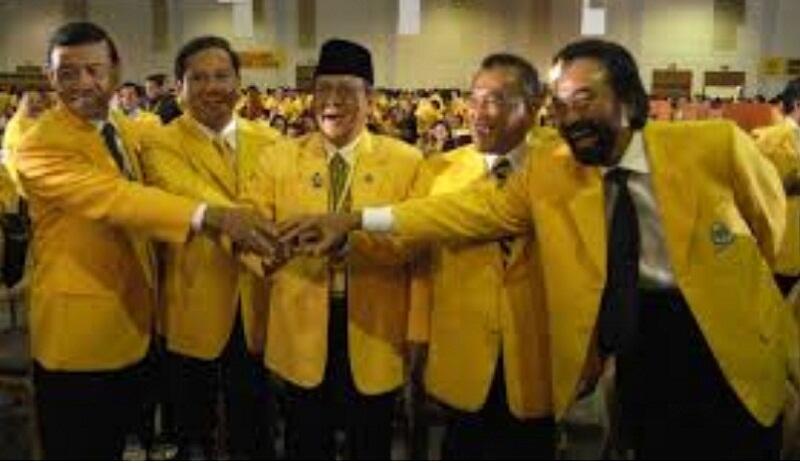 Jokowi Minta Surya Paloh Lakukan Serangan Udara ke Prabowo, Naifnya, Mereka Satu Gank