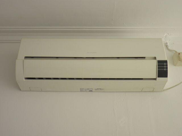 Dijual Segera 2 Unit AC Sharp 1 PK Kondisi Bagus dan Mulus (Bekasi Timur)