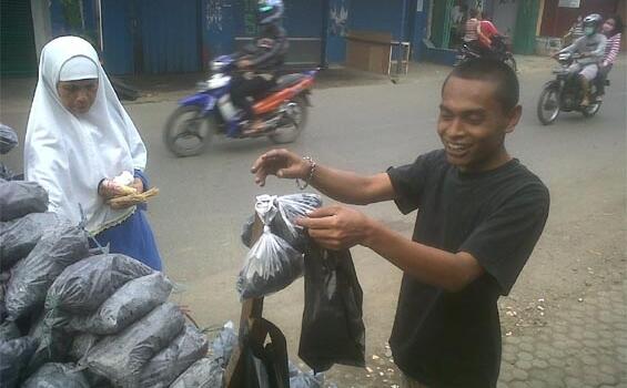 Pekerjaan yang udah jarang kita ditemui