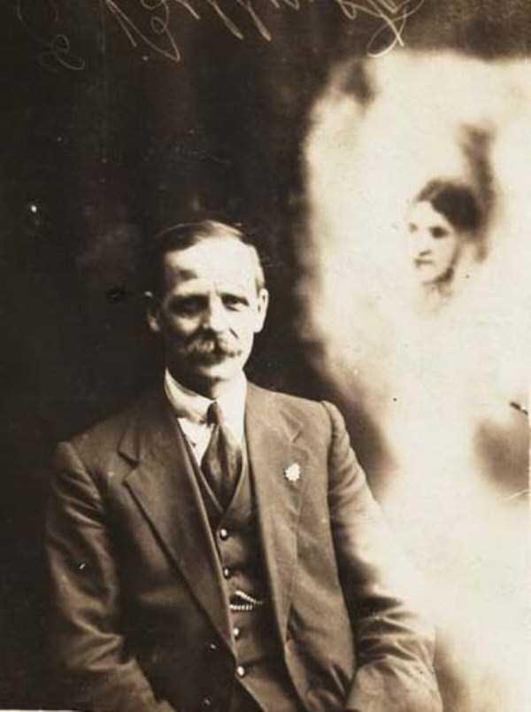 Kenapa bisa menjadi agak menyeramkan begini ???