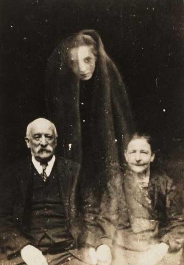 Kenapa bisa menjadi agak menyeramkan begini ???