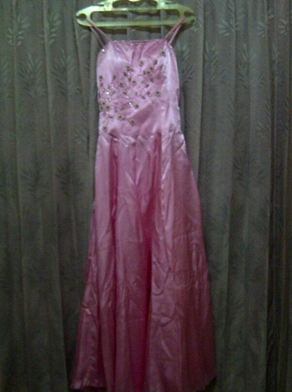 Gaun Pesta Pink Panjang