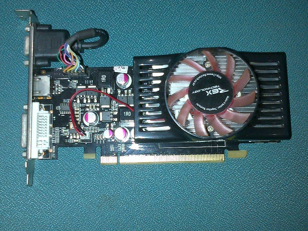 VGA CARD NVIDIA GEFORCE GT220 GRAPHIC 512MB 128BIT DDR2
