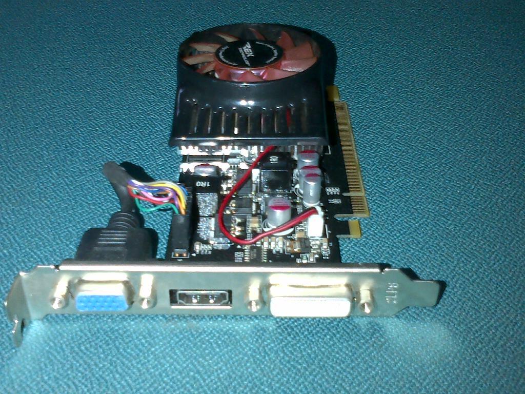 VGA CARD NVIDIA GEFORCE GT220 GRAPHIC 512MB 128BIT DDR2