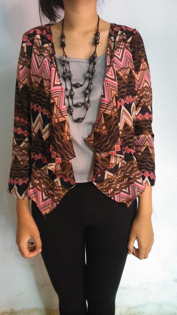 dress,mini dress,kemeja kerja,rok kerja,blezer,jaket,atasan serba second..