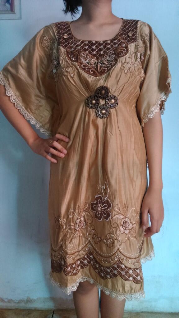 dress,mini dress,kemeja kerja,rok kerja,blezer,jaket,atasan serba second..