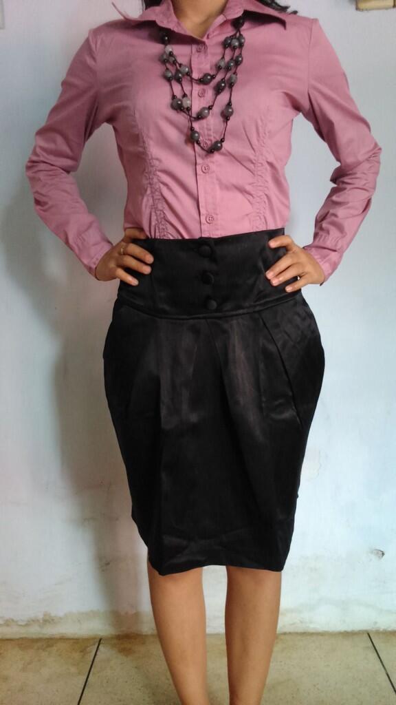 dress,mini dress,kemeja kerja,rok kerja,blezer,jaket,atasan serba second..