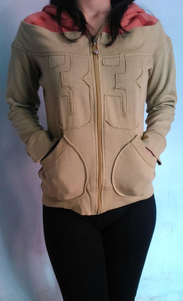 dress,mini dress,kemeja kerja,rok kerja,blezer,jaket,atasan serba second..