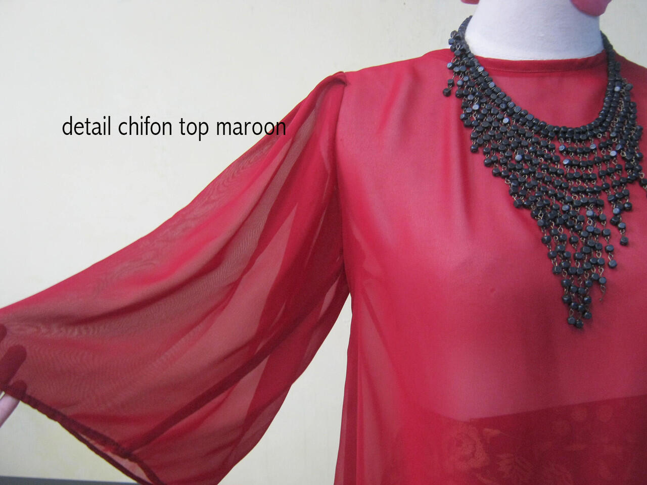 LADIES CLOSET