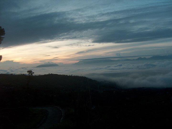 Keindahan dari Bukit Moko (Caringin Tilu) - Bandung | KASKUS