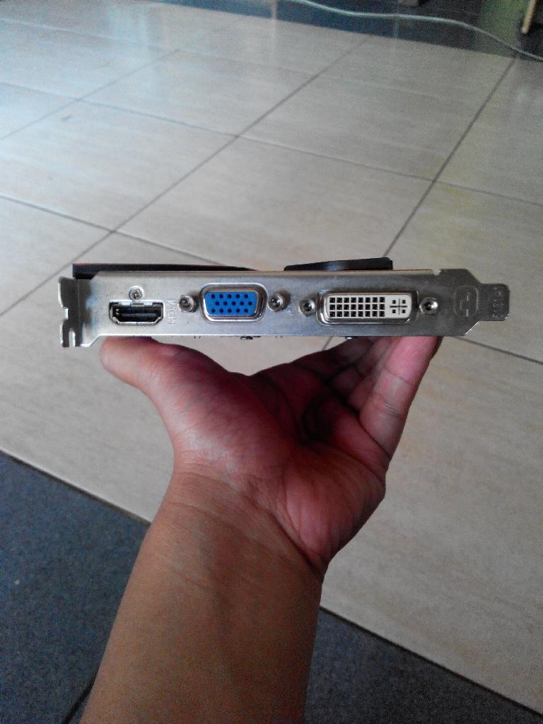 Jual VGA PowerColor HD 6570 Deluxe Edition 1 Gb 128 Bit