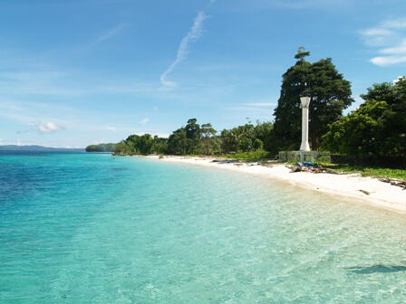 Pantai-Pantai Indah di Indonesia 