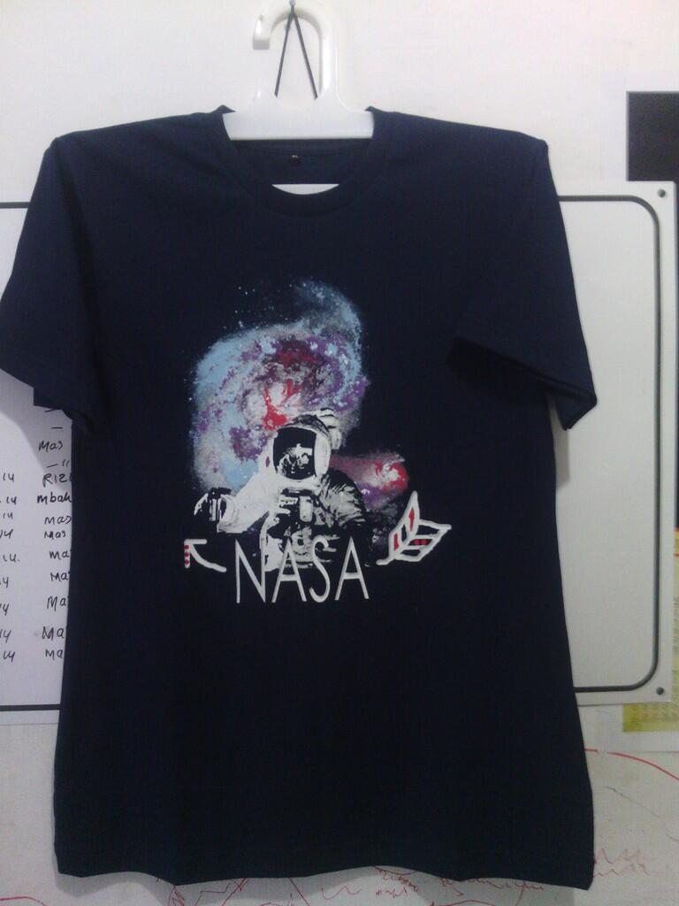 kaos oblong ccewek keren