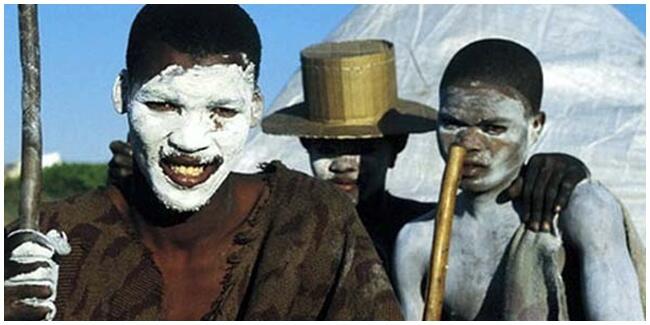 8 Ritual dan Tradisi Menyambut Masa Dewasa Berbagai Suku Bangsa di Dunia, Unik Banget